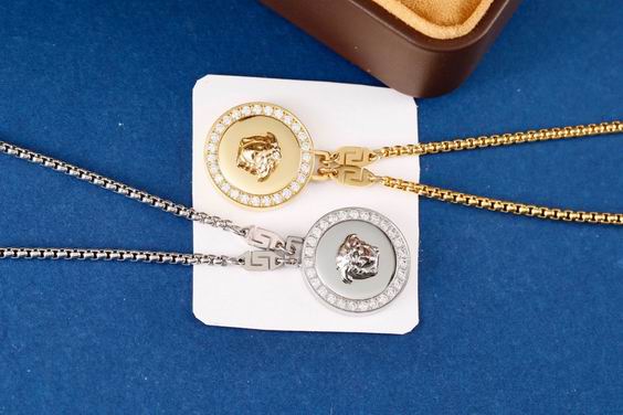 Versace necklace 11lyh130
